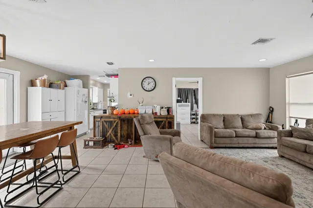 Residence photo 28