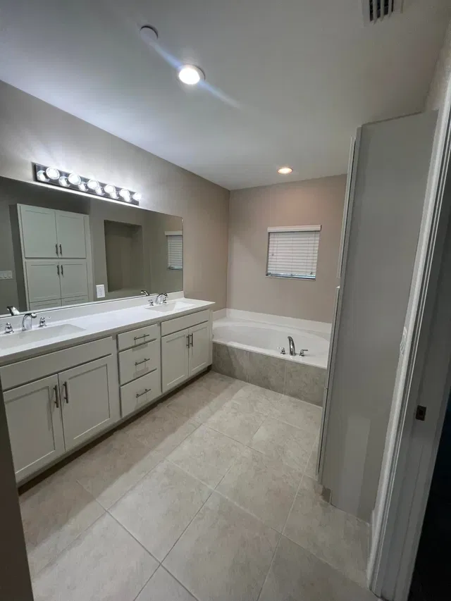 Residence photo 6