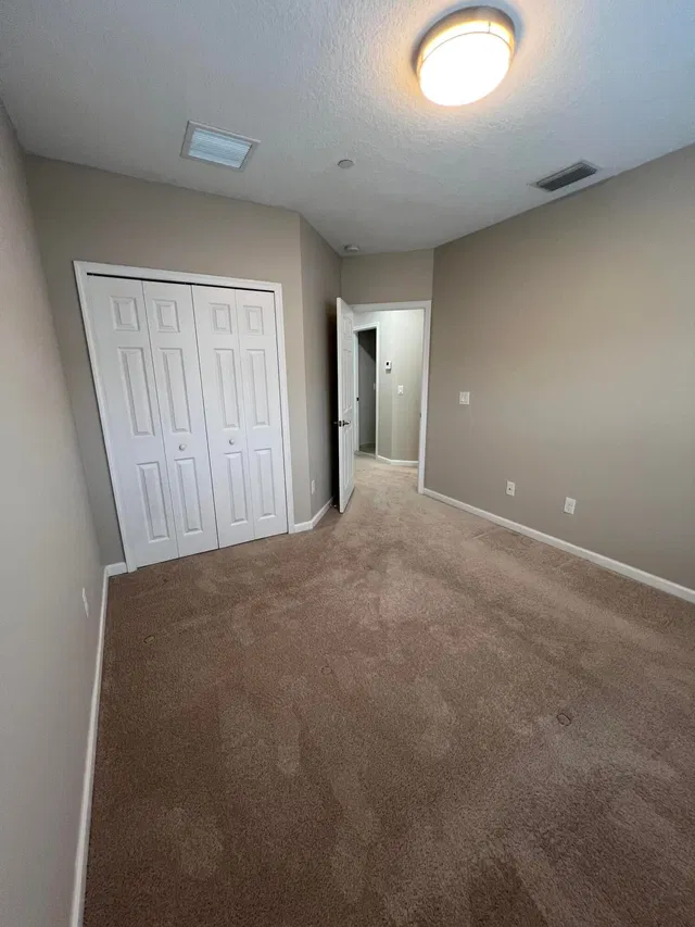 Residence photo 8