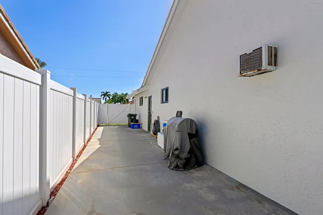Residence photo 29