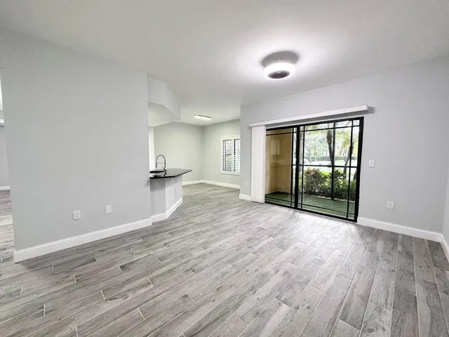 Unit 105 photo 3