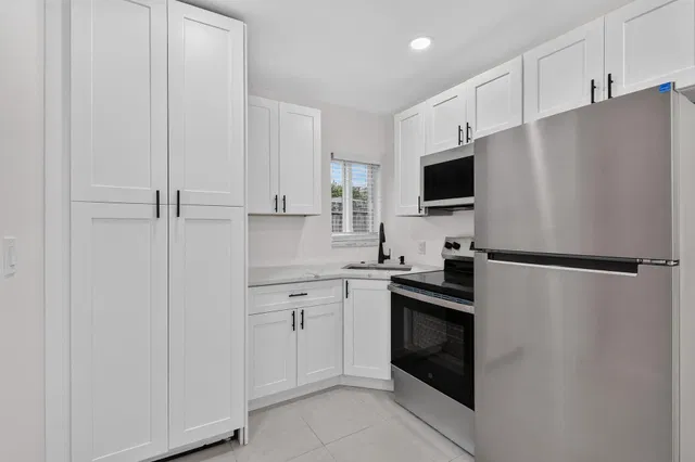 West Palm Beach Residence photo 4