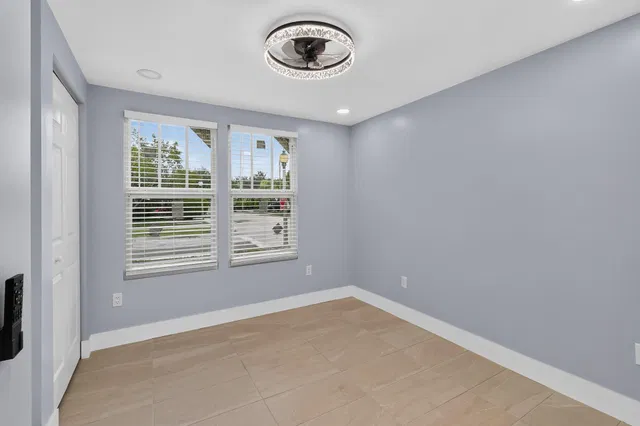 West Palm Beach Residence photo 6