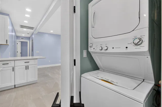 West Palm Beach Residence photo 10