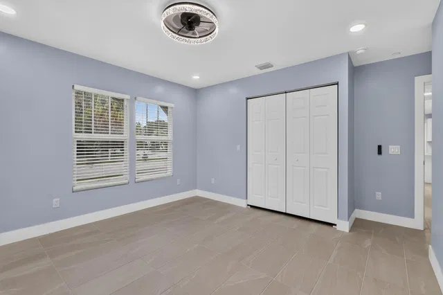 West Palm Beach Residence photo 16