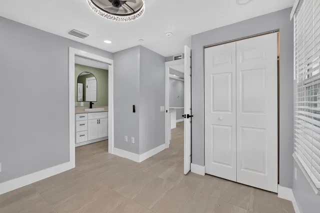 West Palm Beach Residence photo 21