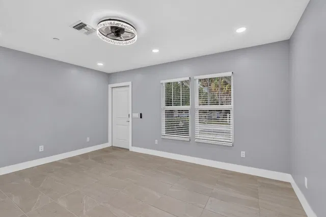 West Palm Beach Residence photo 23