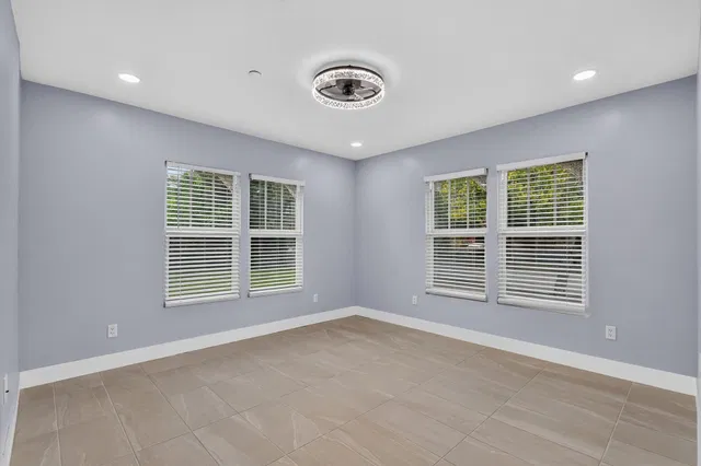West Palm Beach Residence photo 25