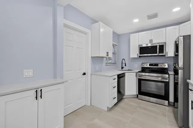 West Palm Beach Residence photo 27