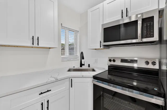 West Palm Beach Residence photo 28