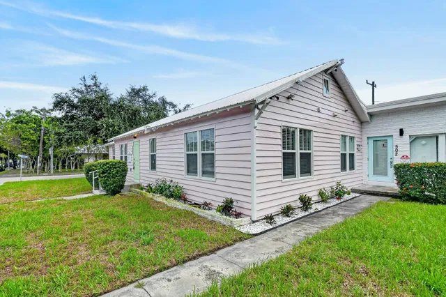 West Palm Beach Residence photo 32