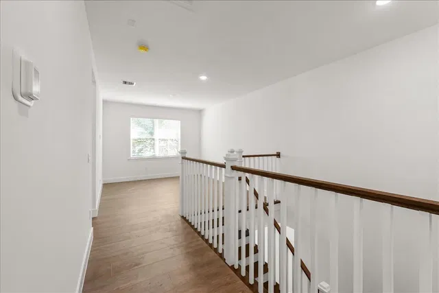  Residence photo 30