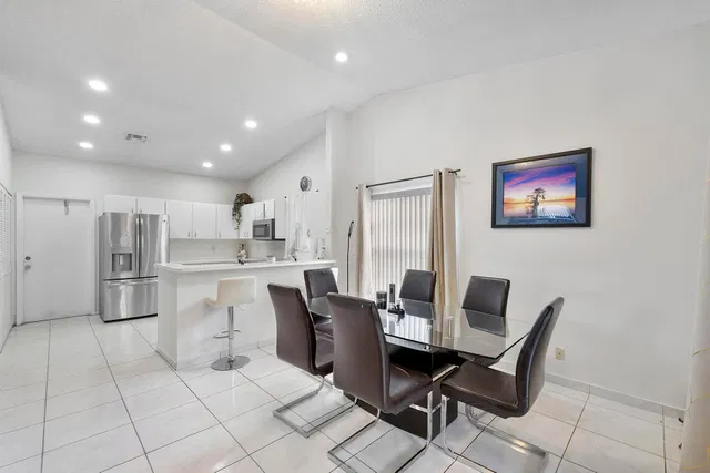  Residence photo 20