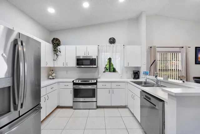  Residence photo 21