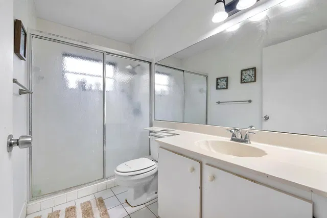 Residence photo 24