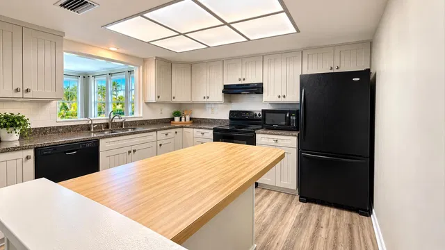 Residence photo 4