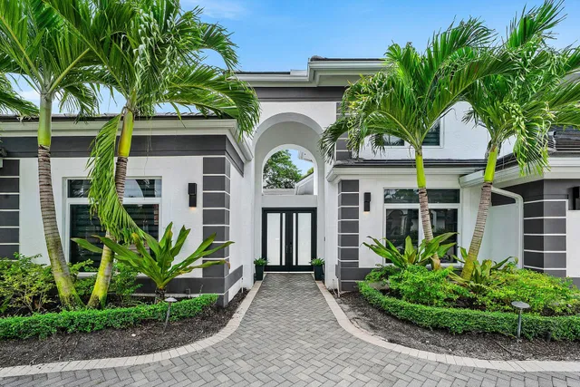 Woodfield Country Club Residence photo 4