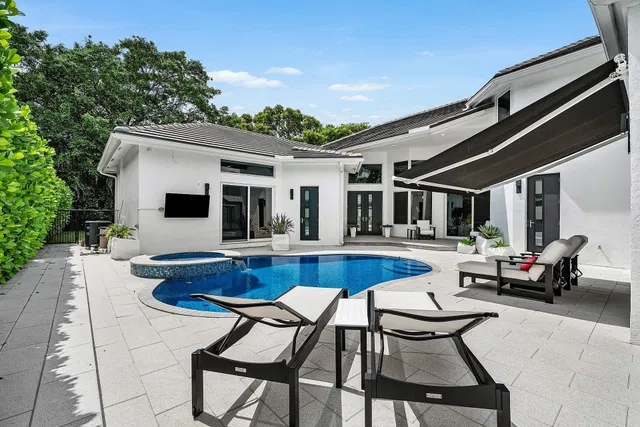 Woodfield Country Club Residence photo 9