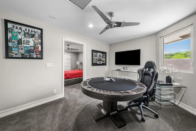 Woodfield Country Club Residence photo 37