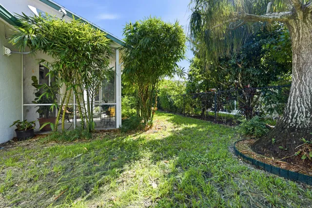 Residence photo 24