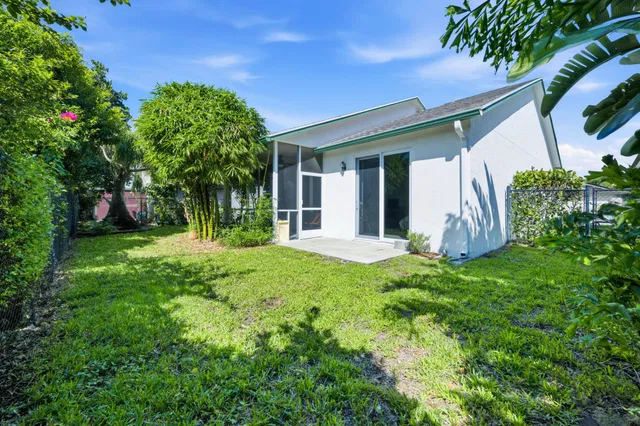 Residence photo 26