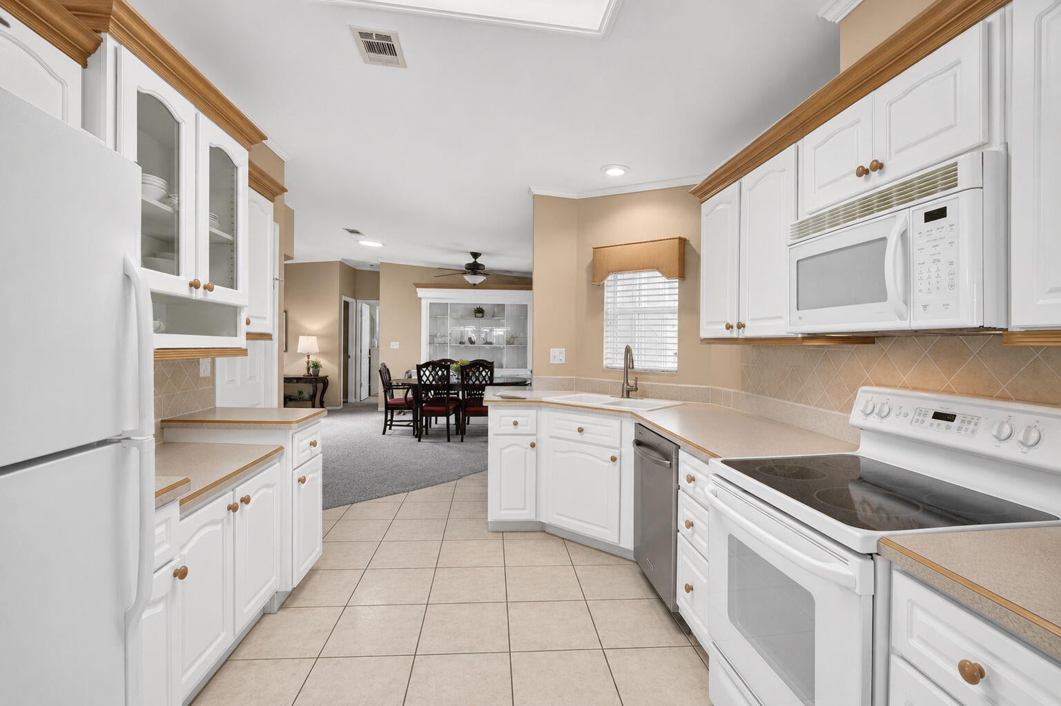Residence photo 2