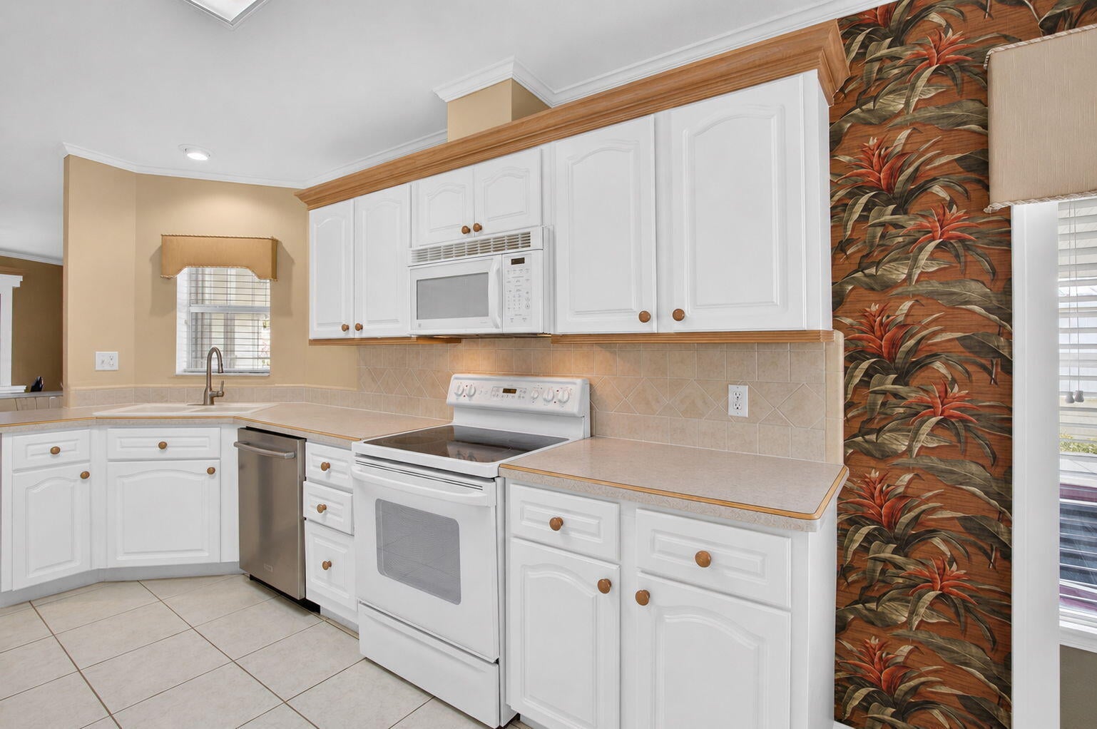 Residence photo 3