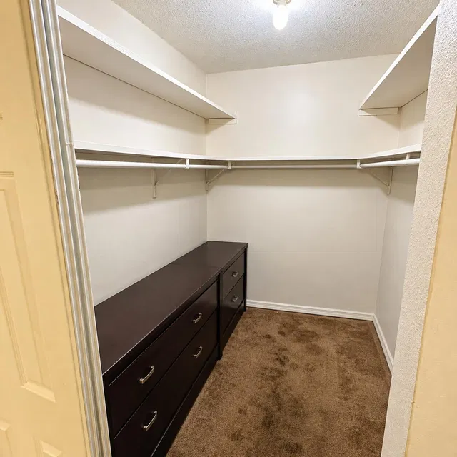 Unit 211 photo 5