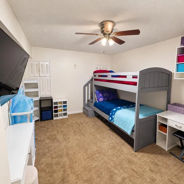 Unit 211 photo 9