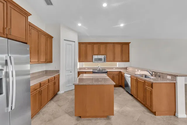  Residence photo 12