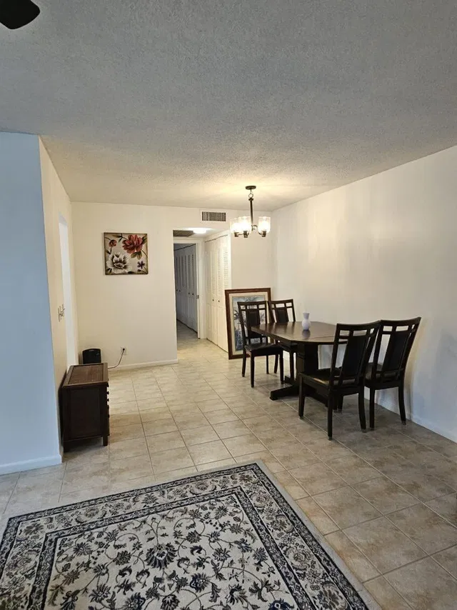 Residence photo 7