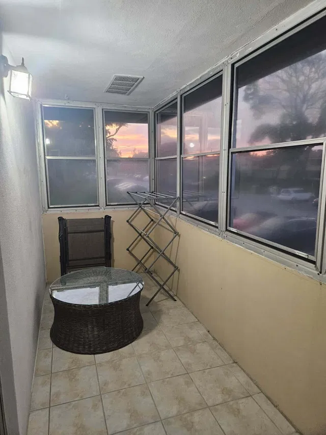 Residence photo 20