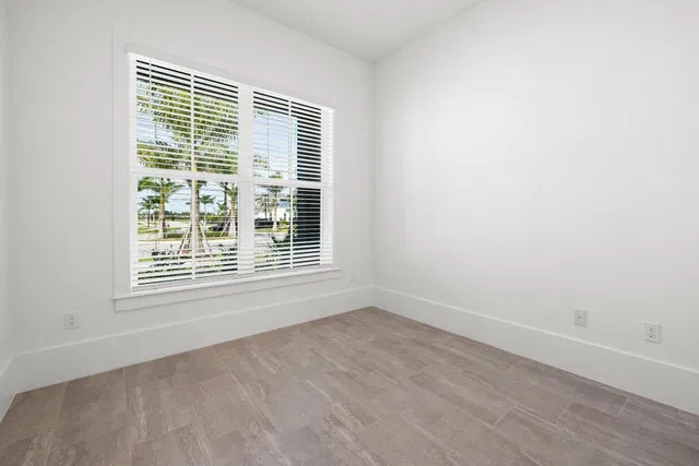 Residence photo 45