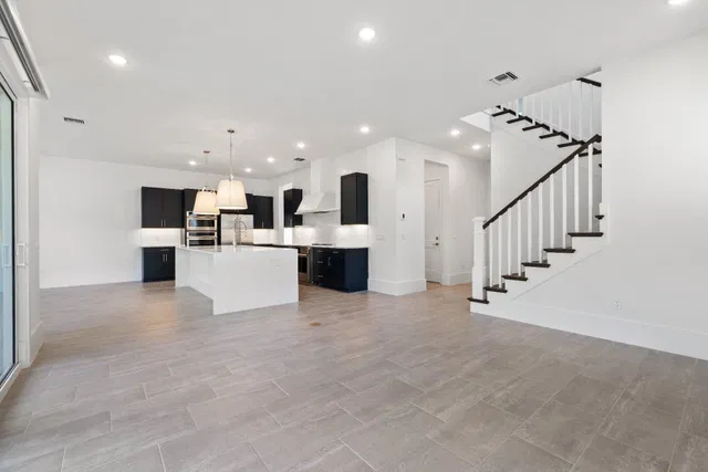 Residence photo 48