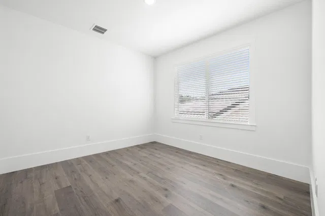 Residence photo 65