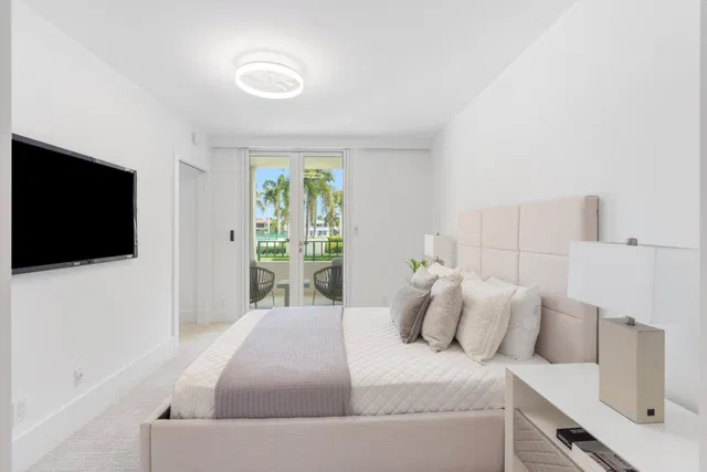 Unit 219 photo 17