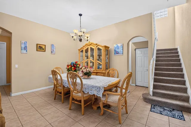 Residence photo 5