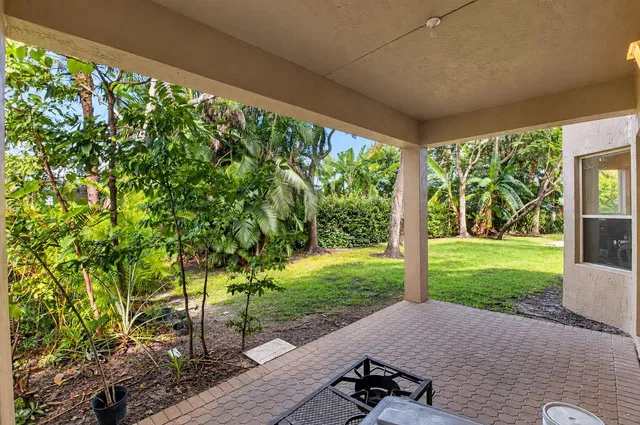 Residence photo 35