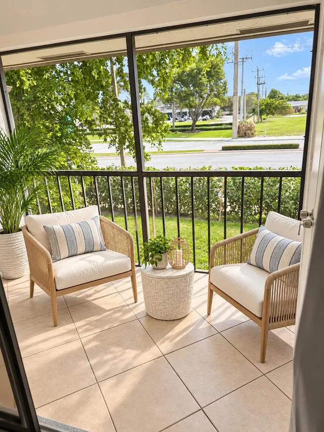 Unit 208 photo 15