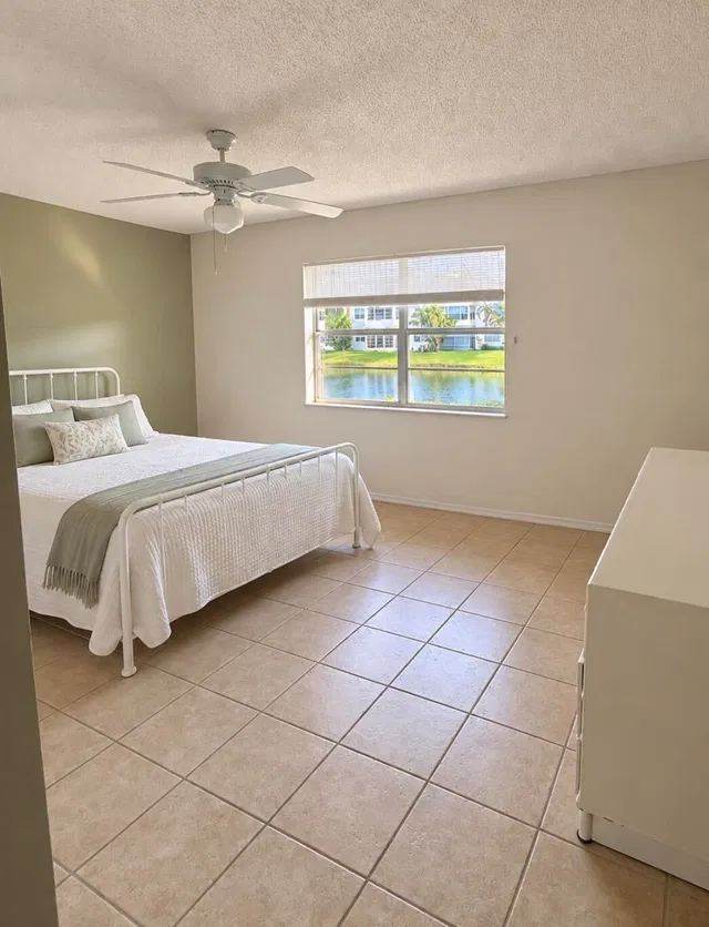 Residence photo 8