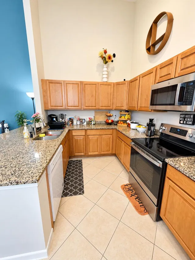 Unit C photo 6