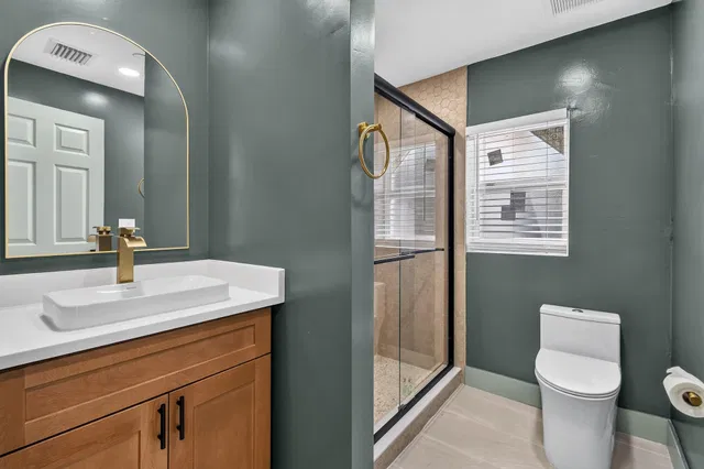 Residence photo 20