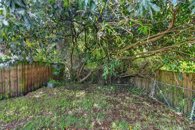  Residence photo 25