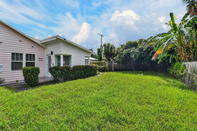  Residence photo 27