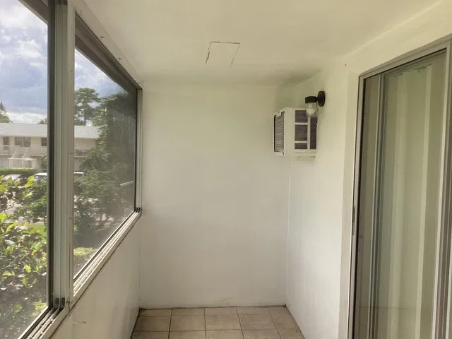  Residence photo 7