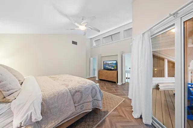 Residence photo 12