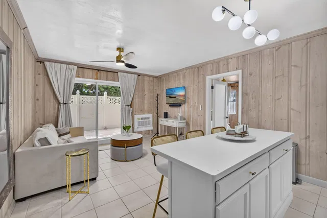 South Palm Beach Unit 203 photo 8