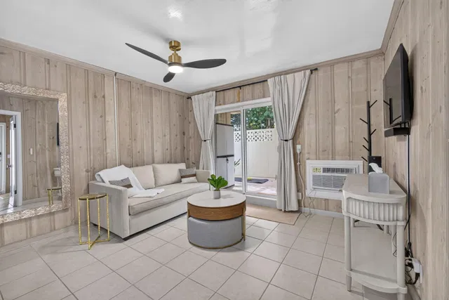 South Palm Beach Unit 203 photo 10