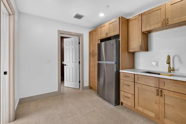 Residence photo 3