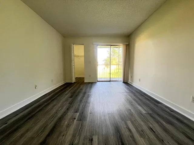 Residence photo 14